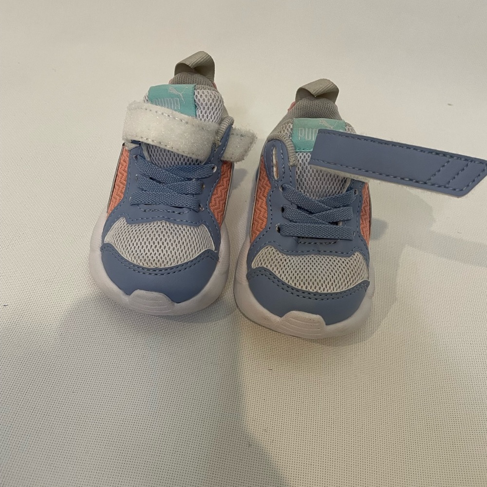 BabyToddler Boy’s Puma Sneakers. Toddler Size U.S 4C Color Pastel